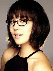 Matching Cute Hairstyle for Women with Glasses